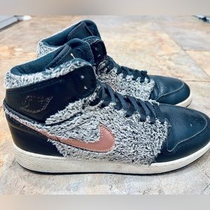 Nike Jordan 1 Retro Black Fleece